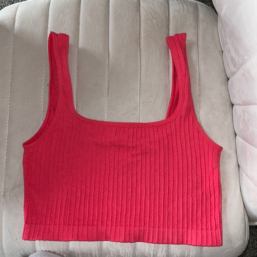 pink ribbed crop tank